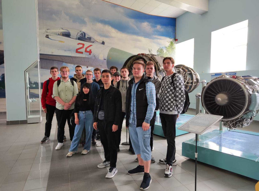 Петербургские студенты побывали на предприятии ОДК-Сервис в Гатчине